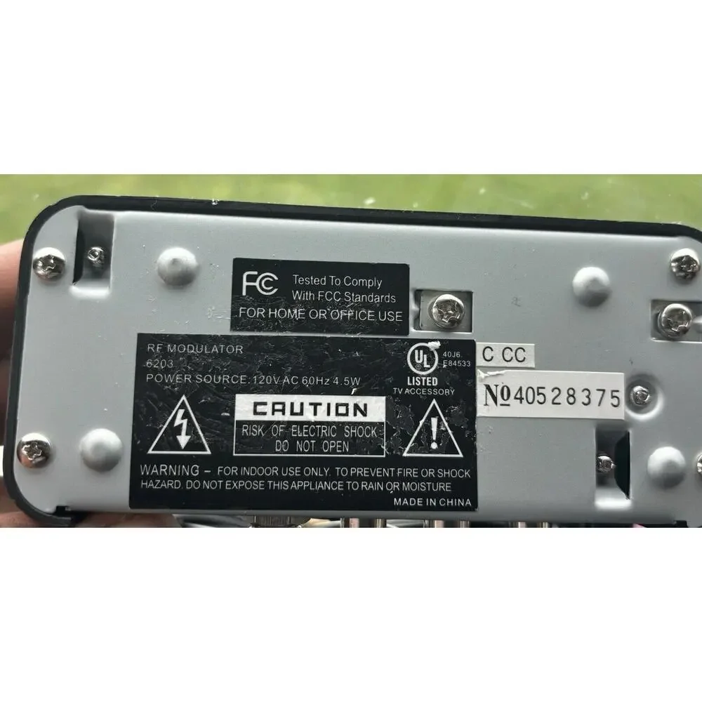 RF Modulator M61138 Audio / Video Switch Box 120V Power Cord 3 &4 Channel AV HD7